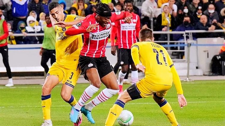 西班牙队痛 西班牙队痛