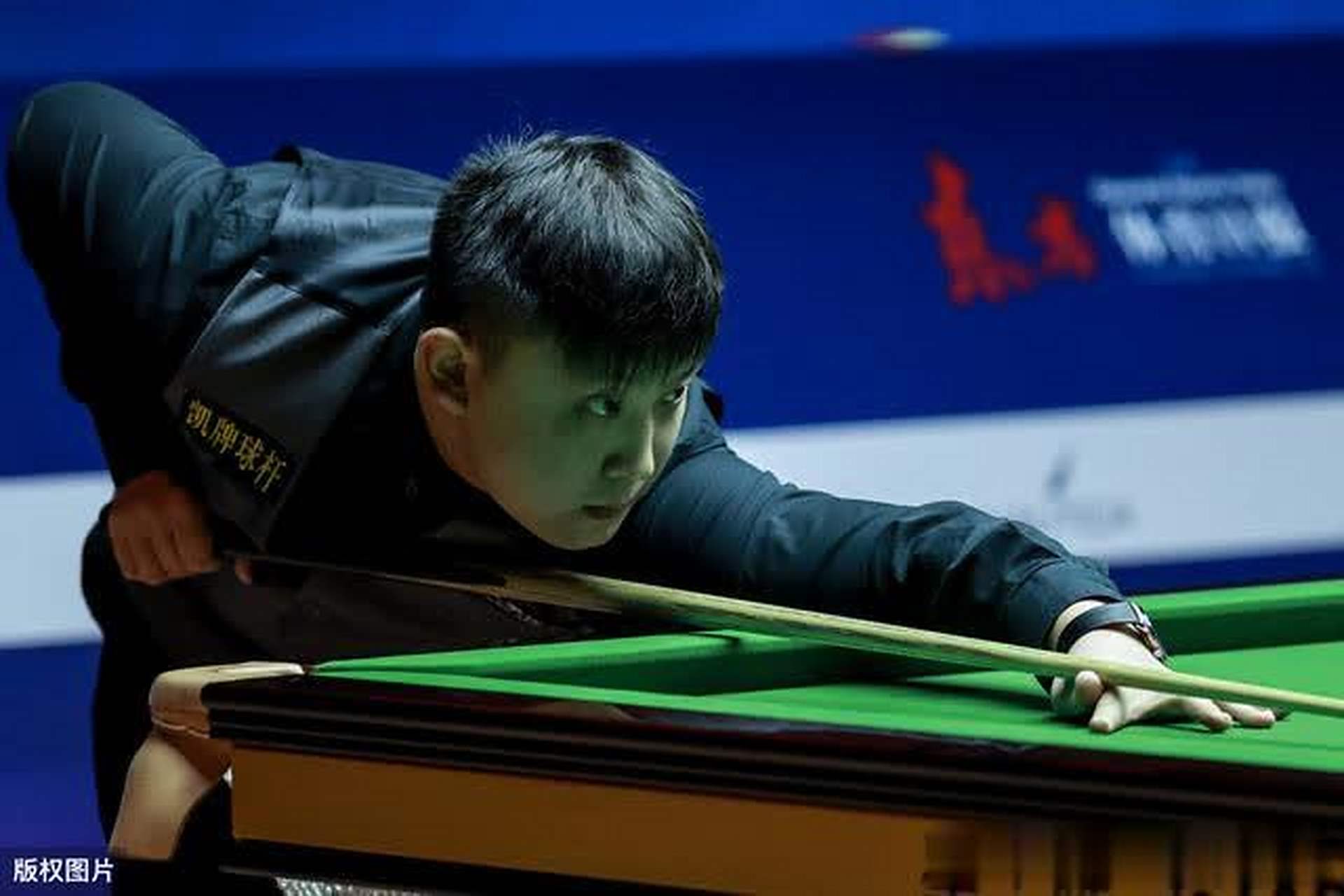 力下的不懈 力下的不懈