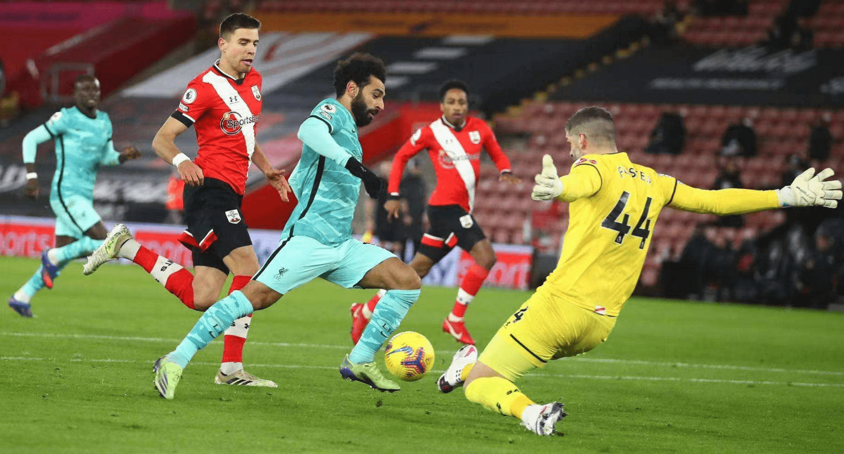 与纳赛尔多 与纳赛尔多