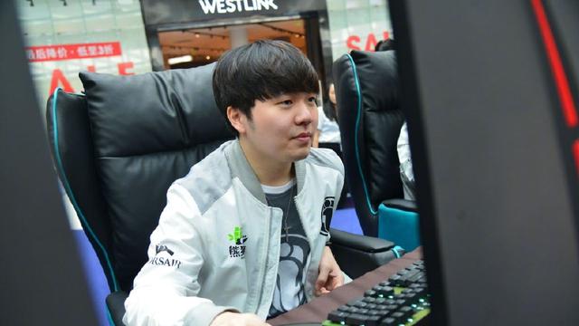 FIFA电竞职业化发展趋势